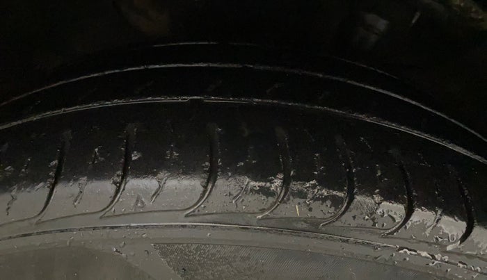 2017 Hyundai Creta SX PLUS 1.6 PETROL, Petrol, Manual, 99,808 km, Left Front Tyre Tread