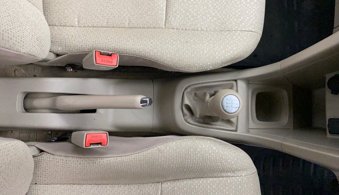 2014 Maruti Swift Dzire ZXI, Petrol, Manual, 42,349 km, Gear Lever