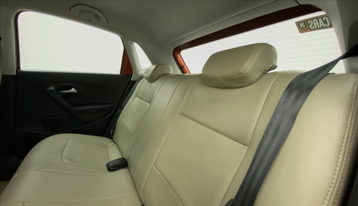 2014 Volkswagen Polo COMFORTLINE 1.2L, Petrol, Manual, 58,833 km, Right Side Rear Door Cabin