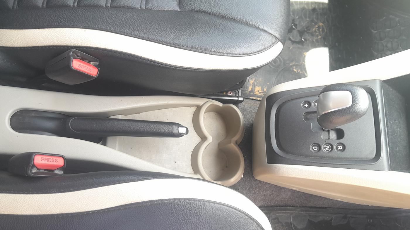 2017 Maruti Celerio VXI AMT (O), Petrol, Automatic, 27,987 km, Gear Lever