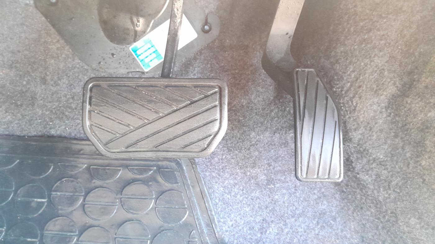 2017 Maruti Celerio VXI AMT (O), Petrol, Automatic, 27,987 km, Pedals