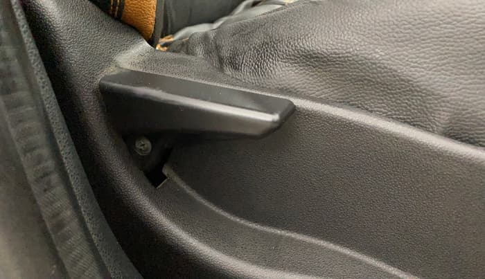 2019 Tata Tiago XM PETROL, CNG, Manual, 74,800 km, Driver Side Adjustment Panel
