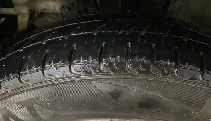 2019 Tata Tiago XM PETROL, CNG, Manual, 74,800 km, Left Front Tyre Tread