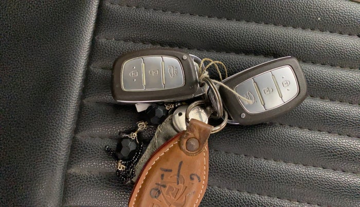 2013 Hyundai Grand i10 SPORTZ 1.2 KAPPA VTVT, Petrol, Manual, 42,509 km, Key Close Up