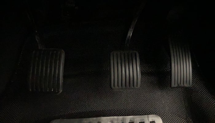 2013 Hyundai Grand i10 SPORTZ 1.2 KAPPA VTVT, Petrol, Manual, 42,509 km, Pedals