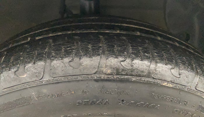 2013 Hyundai Grand i10 SPORTZ 1.2 KAPPA VTVT, Petrol, Manual, 42,509 km, Right Front Tyre Tread