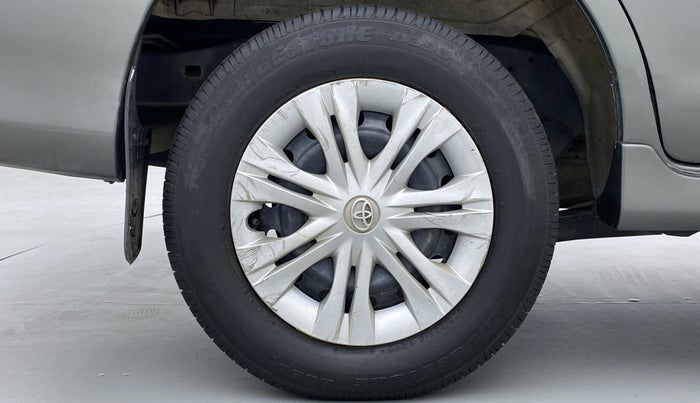 2012 Toyota Innova 2.5 GX 7 STR BS IV, Diesel, Manual, 1,83,519 km, Right Rear Wheel