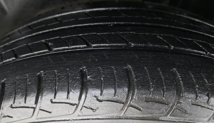 2016 Skoda Rapid 1.5 TDI AT AMBITION, Diesel, Automatic, 85,720 km, Left Rear Tyre Tread