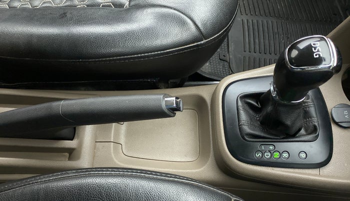 2016 Skoda Rapid 1.5 TDI AT AMBITION, Diesel, Automatic, 85,720 km, Gear Lever