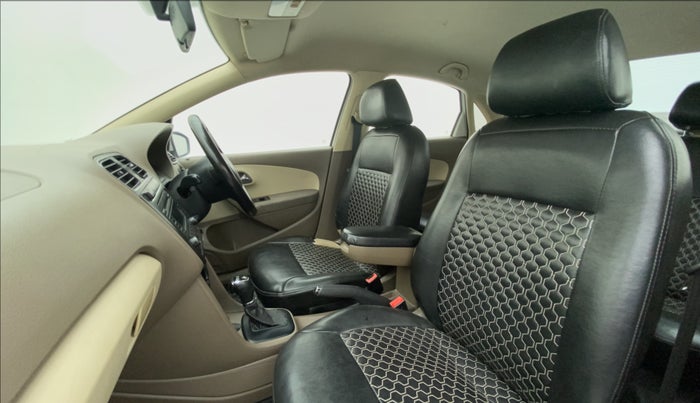 2016 Skoda Rapid 1.5 TDI AT AMBITION, Diesel, Automatic, 85,720 km, Right Side Front Door Cabin