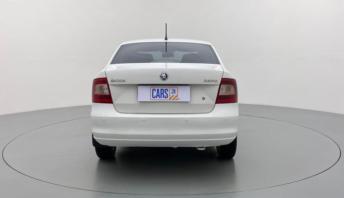 2016 Skoda Rapid 1.5 TDI AT AMBITION, Diesel, Automatic, 85,720 km, Back/Rear