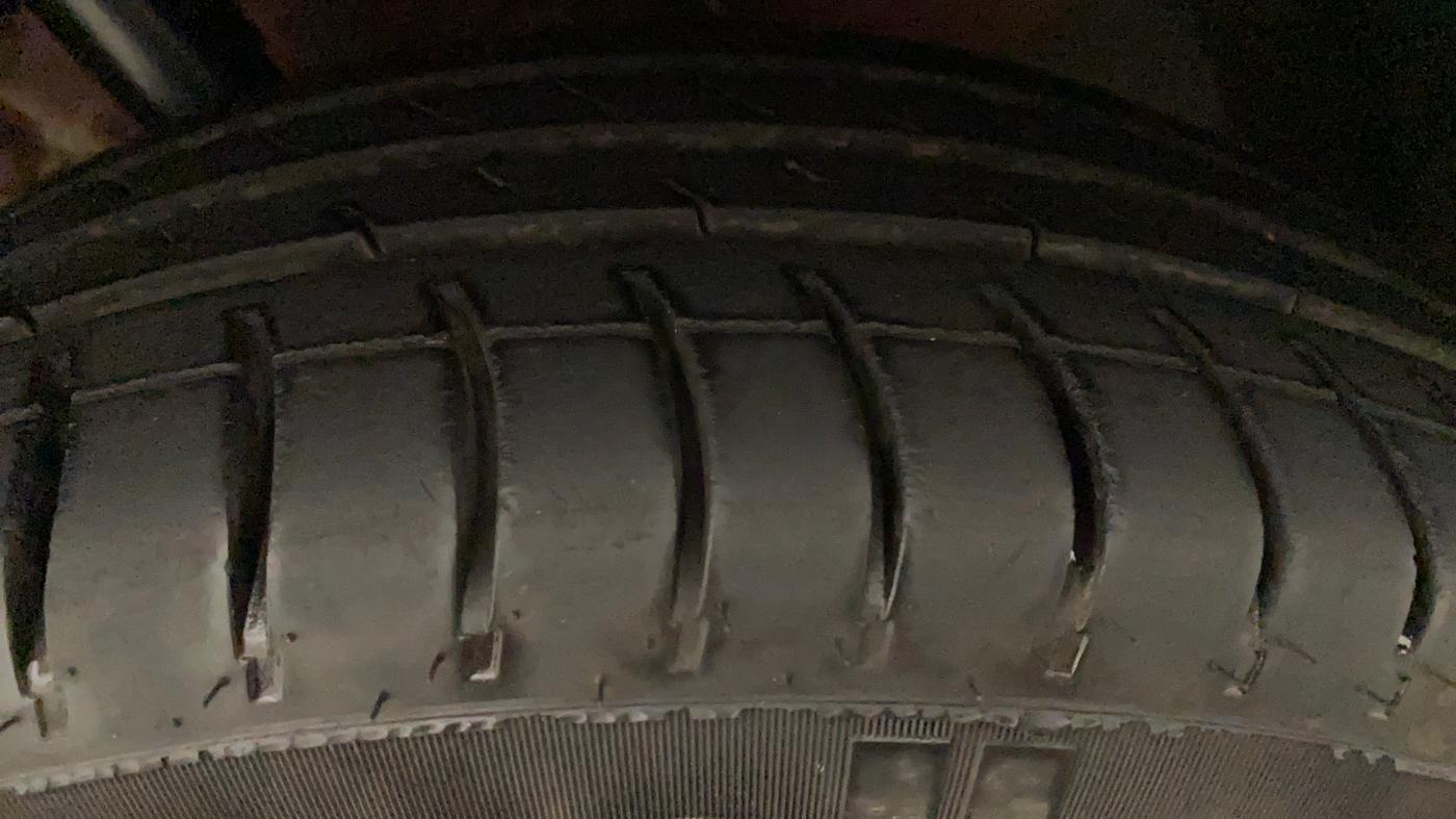2011 Toyota Etios Liva G, Petrol, Manual, 77,595 km, Left Rear Tyre Tread