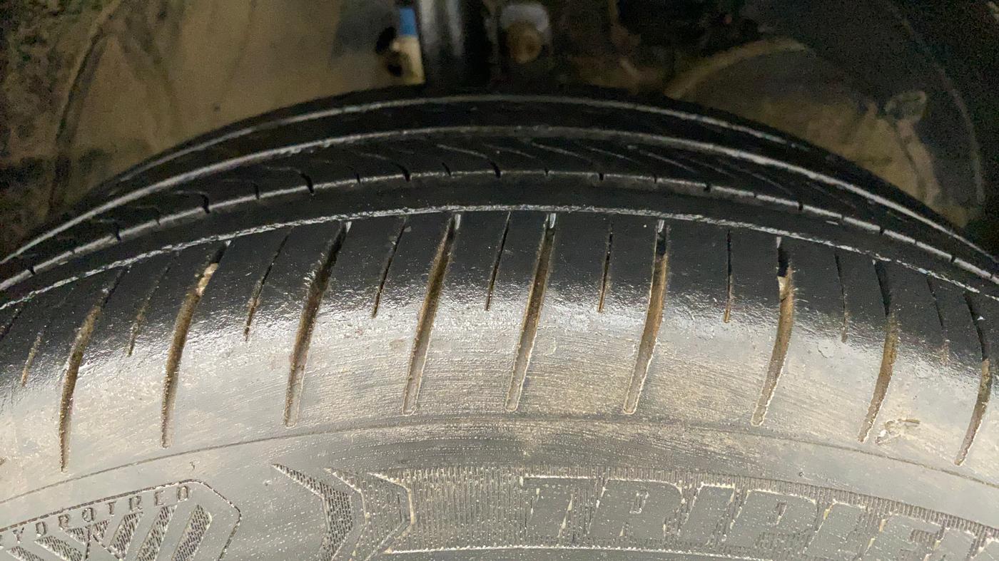 2022 Maruti Baleno DELTA PETROL 1.2, Petrol, Manual, 15,546 km, Right Front Tyre Tread
