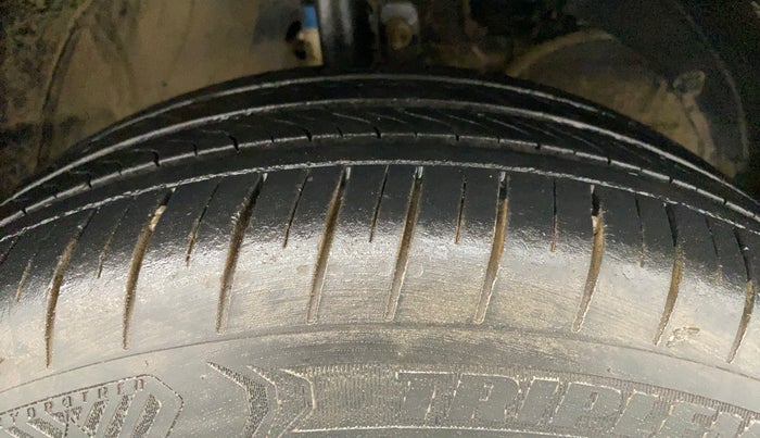 2022 Maruti Baleno DELTA PETROL 1.2, Petrol, Manual, 15,546 km, Right Front Tyre Tread