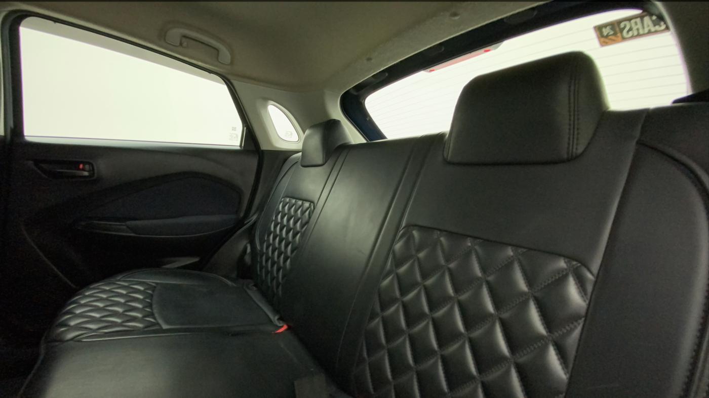2022 Maruti Baleno DELTA PETROL 1.2, Petrol, Manual, 15,546 km, Right Side Rear Door Cabin