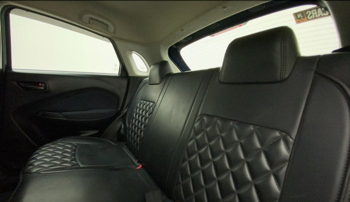 2022 Maruti Baleno DELTA PETROL 1.2, Petrol, Manual, 15,546 km, Right Side Rear Door Cabin