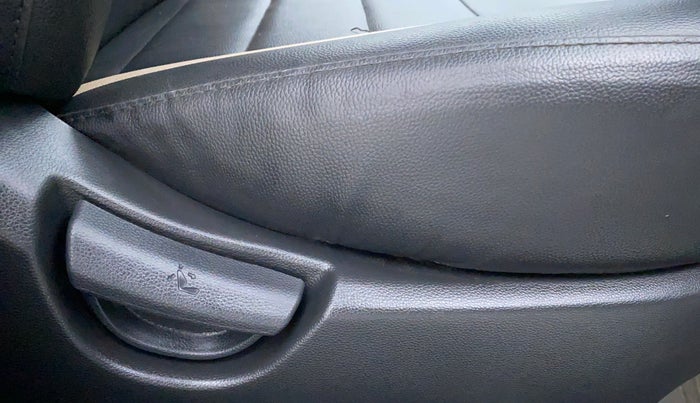 2019 Hyundai Grand i10 MAGNA 1.2 VTVT, Petrol, Manual, 12,271 km, Driver Side Adjustment Panel