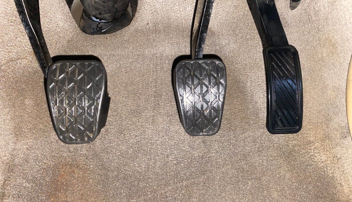 2016 Ford Figo Aspire TITANIUM 1.2 PETROL, Petrol, Manual, 43,432 km, Pedals