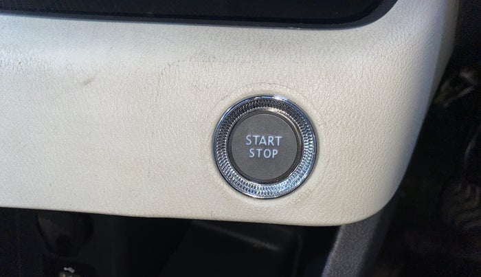 2023 Nissan MAGNITE XV MT, Petrol, Manual, 17,733 km, Keyless Start/ Stop Button