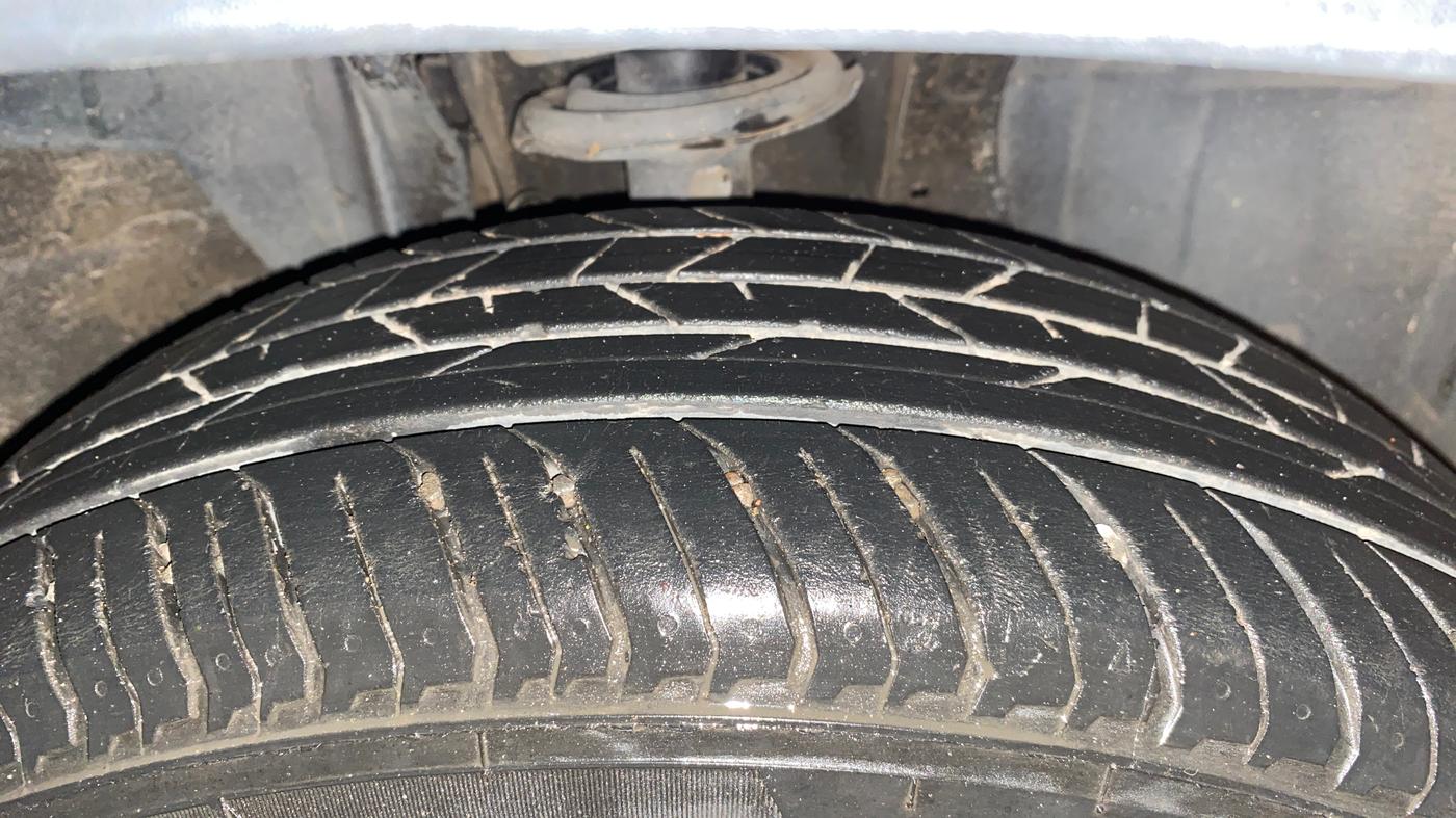 2023 Nissan MAGNITE XV MT, Petrol, Manual, 17,733 km, Right Front Tyre Tread