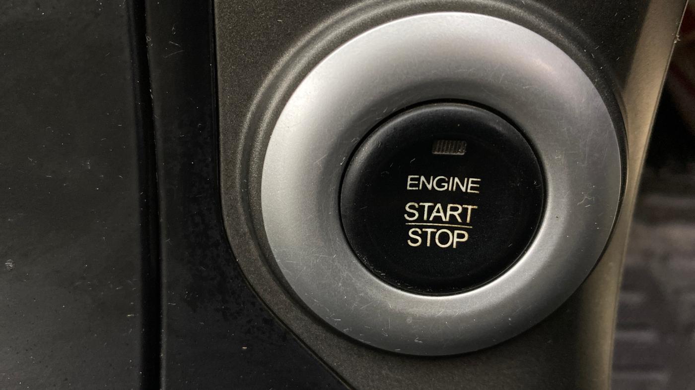 2015 Mahindra XUV500 W10, Diesel, Manual, 70,757 km, Keyless Start/ Stop Button
