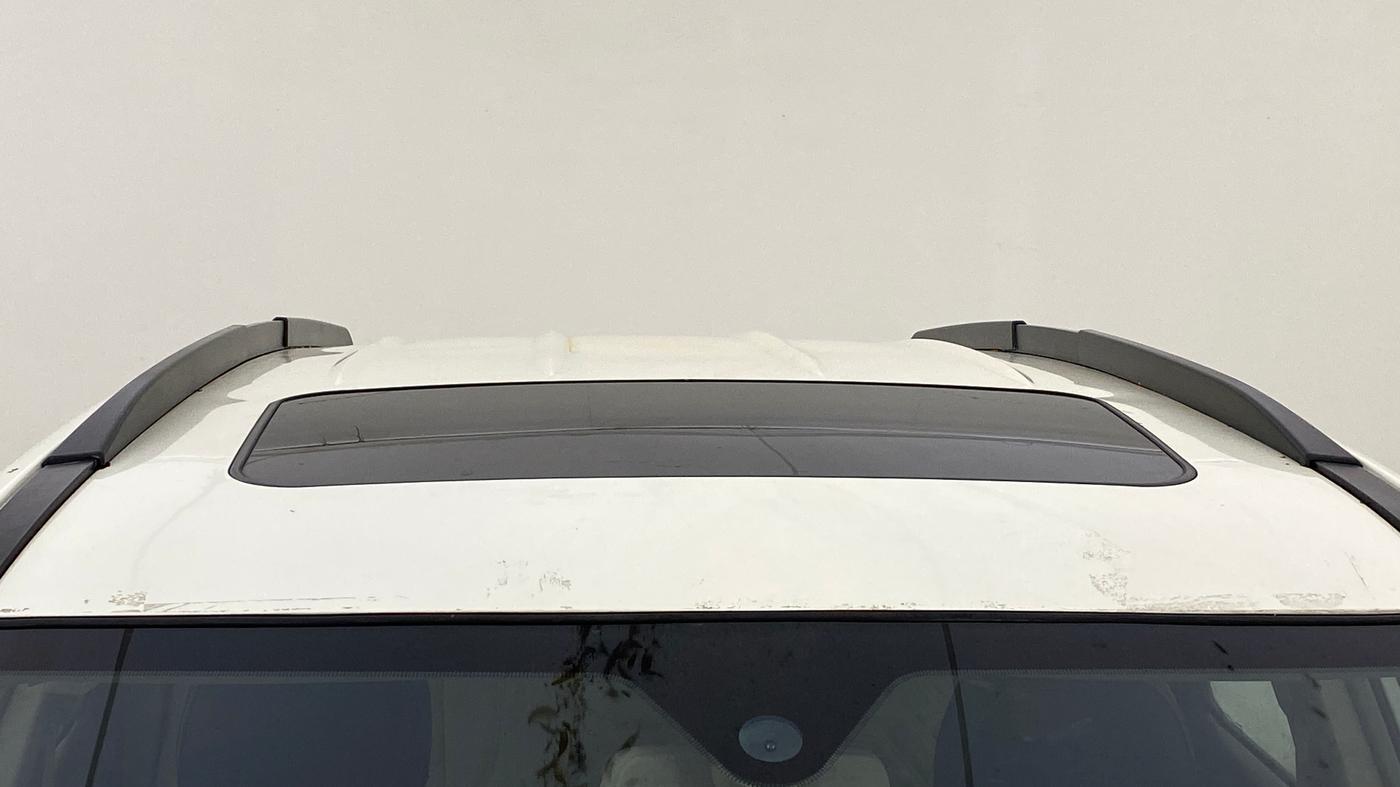 2015 Mahindra XUV500 W10, Diesel, Manual, 70,757 km, Moonroof/ Sunroof