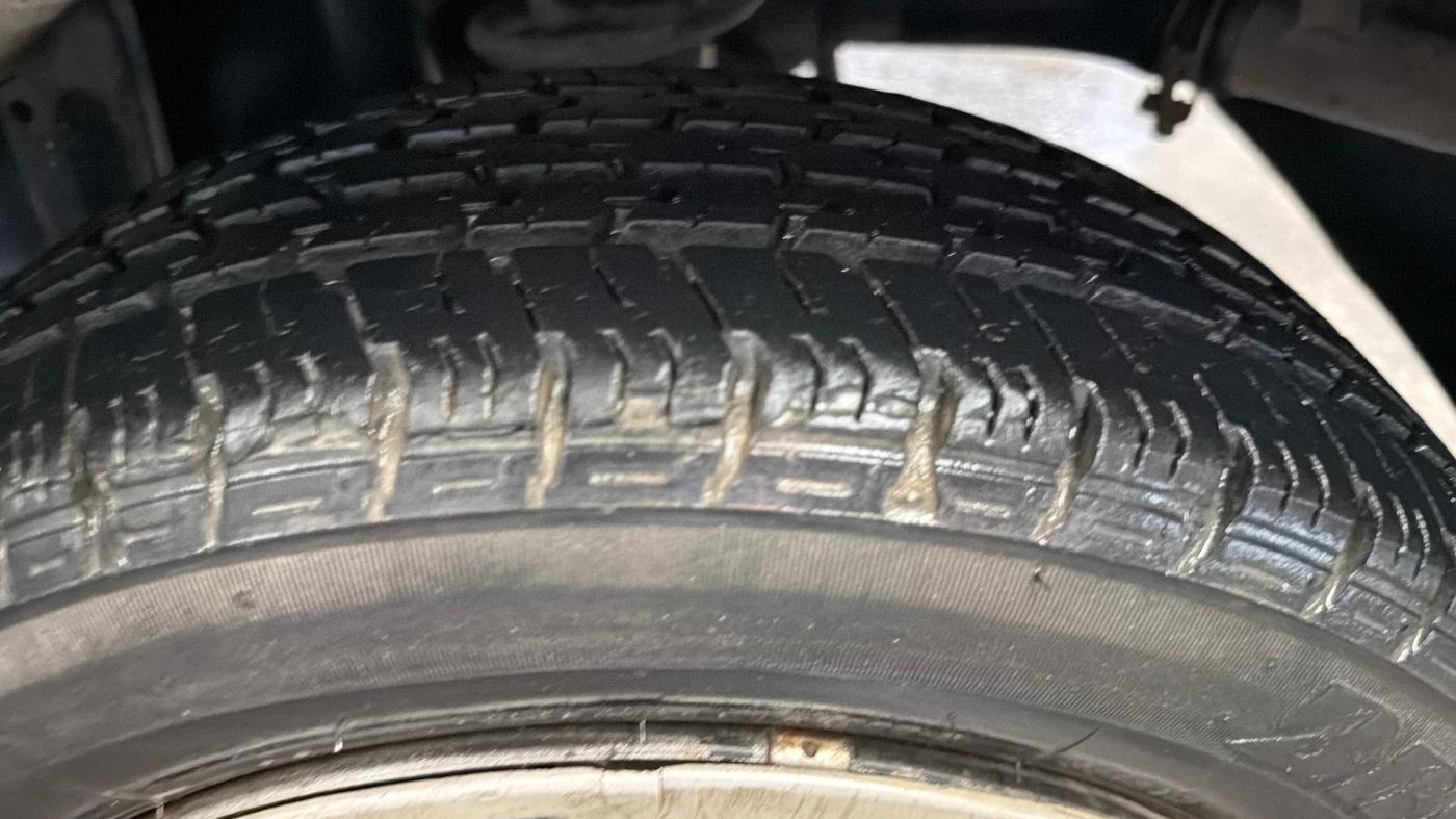2014 Maruti Alto K10 VXI, Petrol, Manual, 20,599 km, Left Rear Tyre Tread