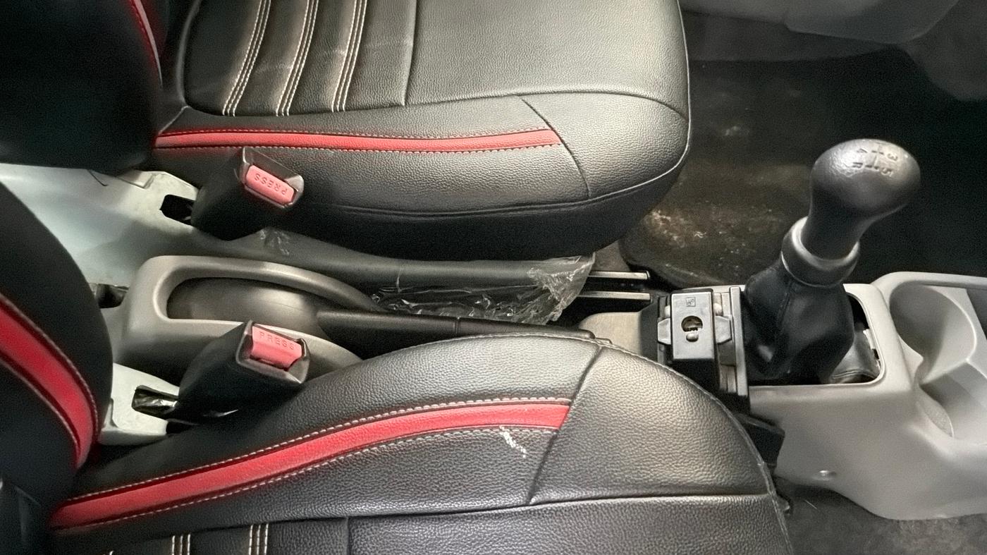 2014 Maruti Alto K10 VXI, Petrol, Manual, 20,599 km, Gear Lever