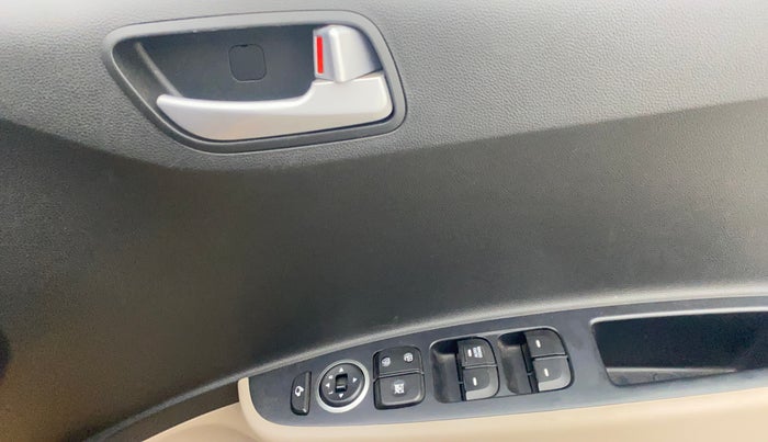 2016 Hyundai Grand i10 ASTA (O) 1.2 KAPPA VTVT, Petrol, Manual, 40,096 km, Driver Side Door Panels Control