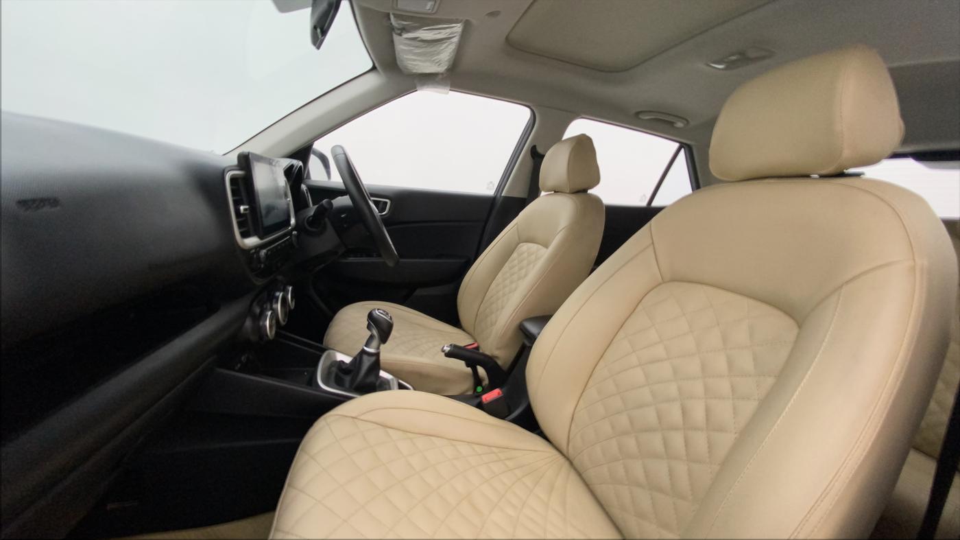 2022 Hyundai VENUE SX 1.0 TURBO, Petrol, Manual, 26,939 km, Right Side Front Door Cabin