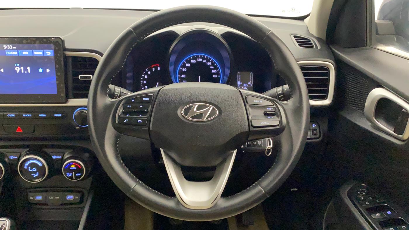 2022 Hyundai VENUE SX 1.0 TURBO, Petrol, Manual, 26,939 km, Steering Wheel Close Up