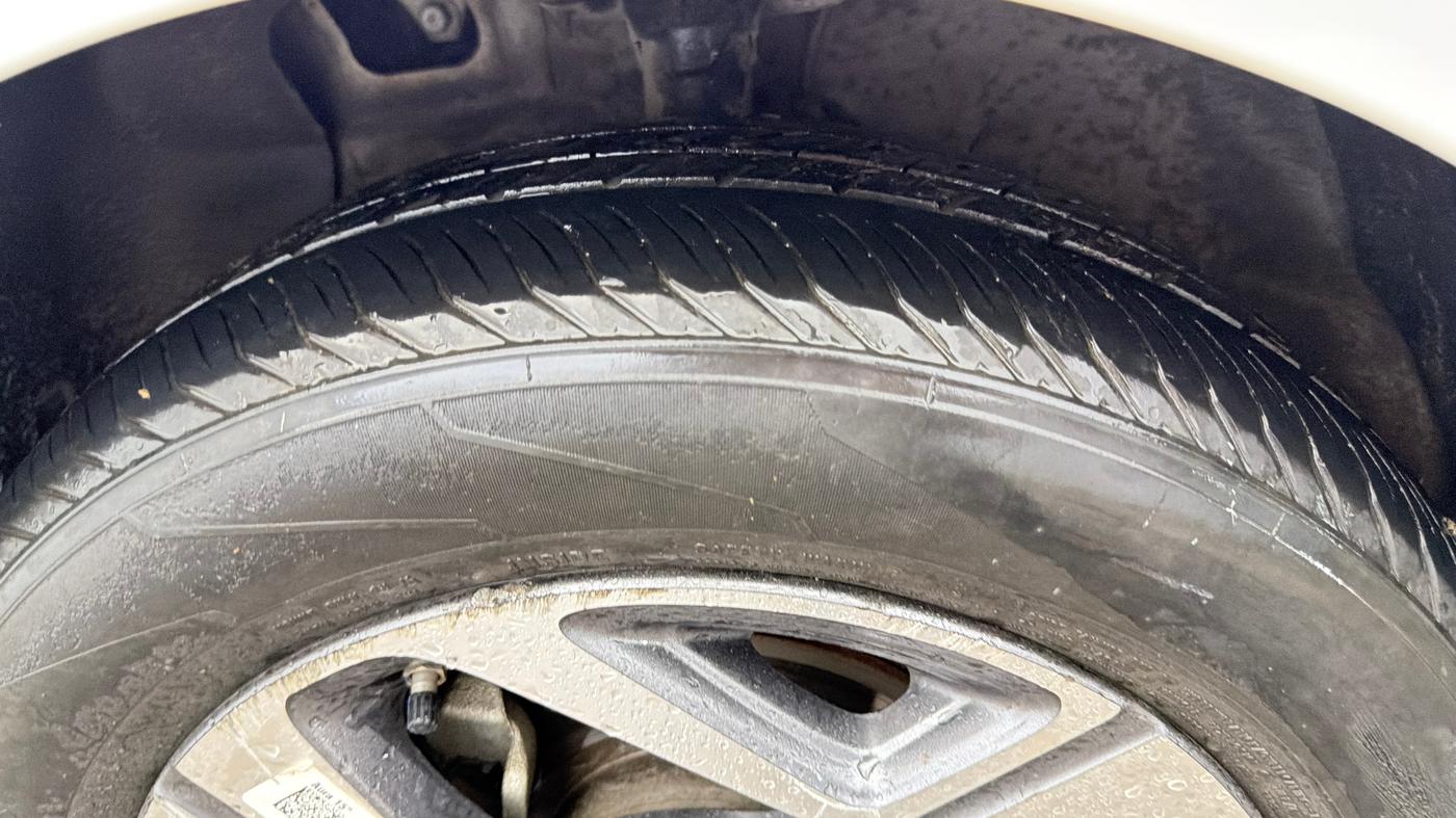 2023 Hyundai AURA SX PLUS 1.2 AMT, Petrol, Automatic, 14,929 km, Left Front Tyre Tread