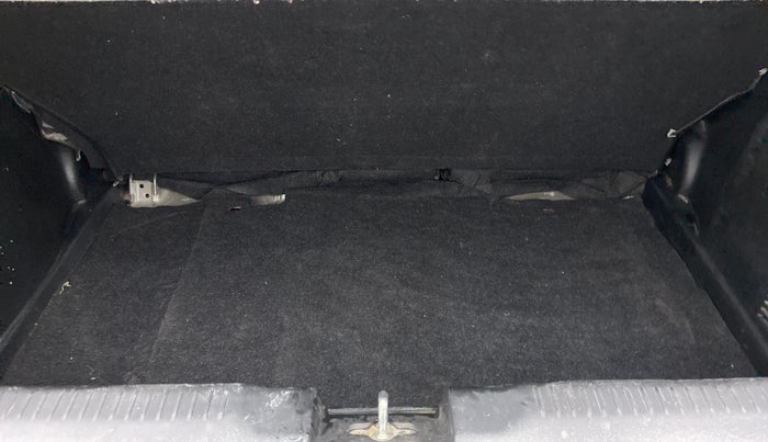 2020 Maruti Swift VXI, Petrol, Manual, 60,999 km, Boot Inside