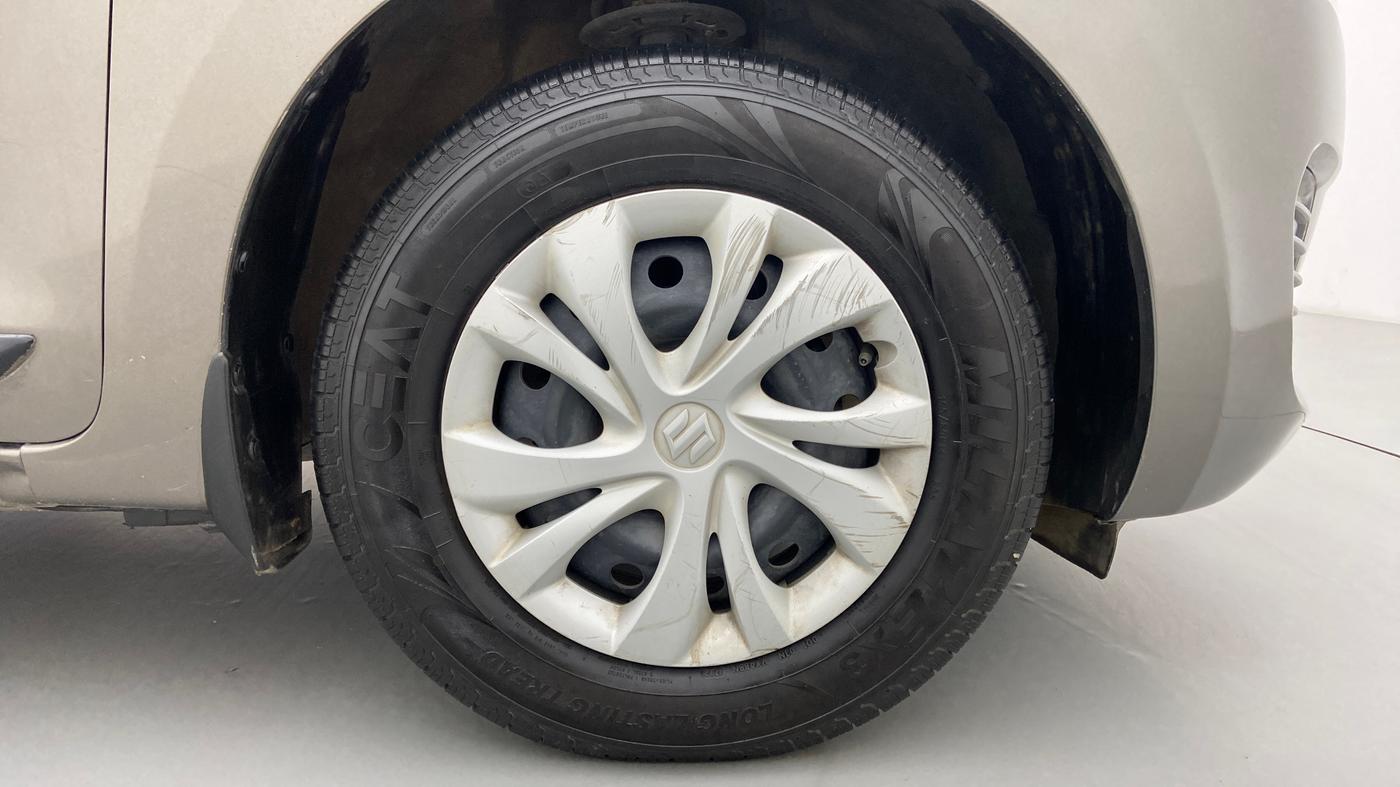 2020 Maruti Swift VXI, Petrol, Manual, 60,999 km, Right Front Wheel