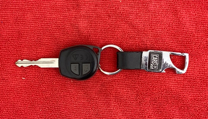 2020 Maruti Swift VXI, Petrol, Manual, 60,999 km, Key Close Up