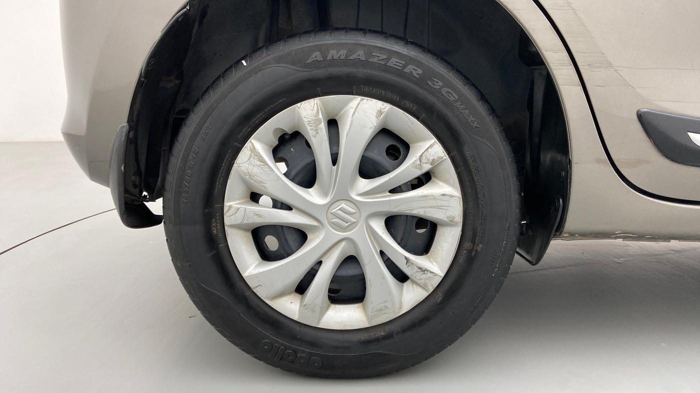2020 Maruti Swift VXI, Petrol, Manual, 60,999 km, Right Rear Wheel