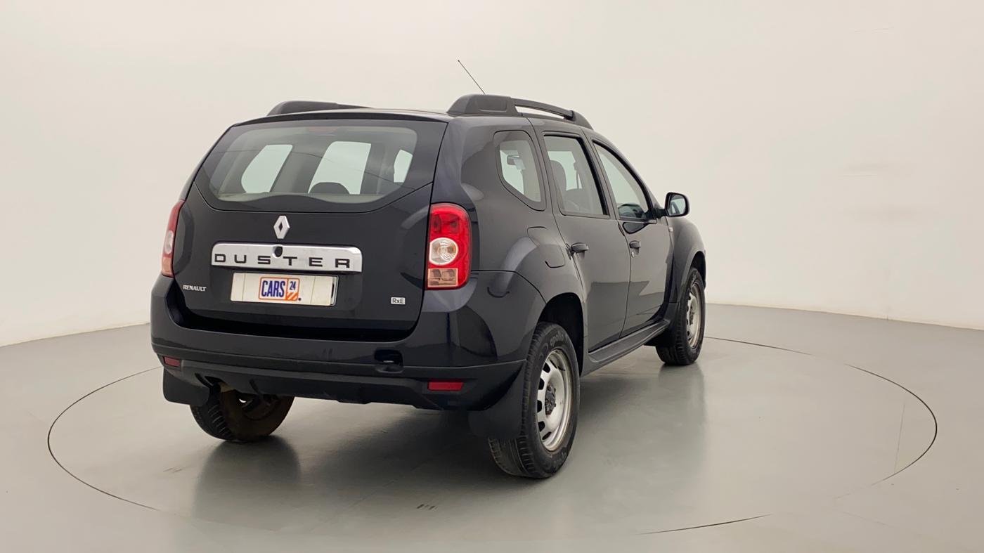 2015 Renault Duster RXE PETROL, Petrol, Manual, 67,363 km, Right Back Diagonal