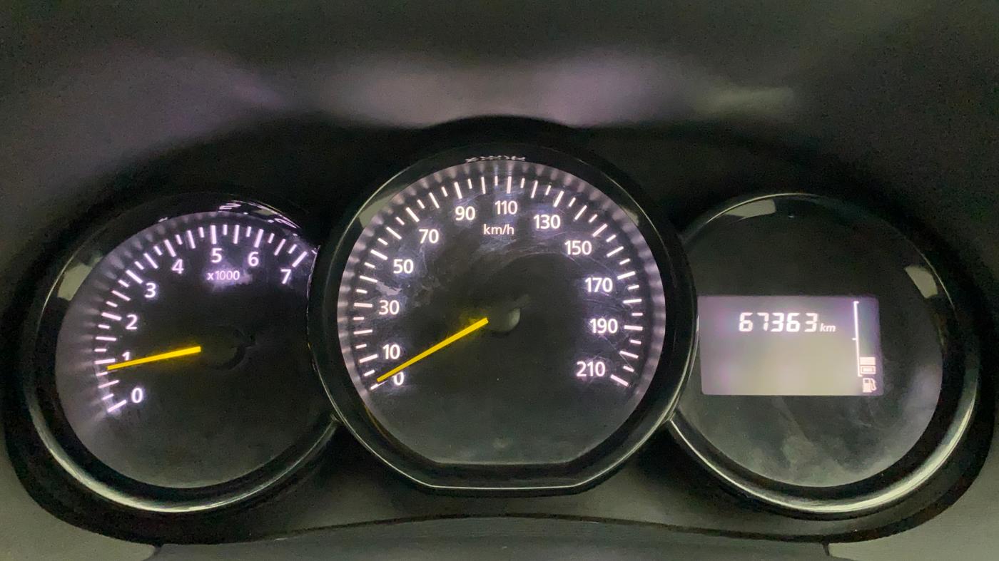 2015 Renault Duster RXE PETROL, Petrol, Manual, 67,363 km, Odometer Image