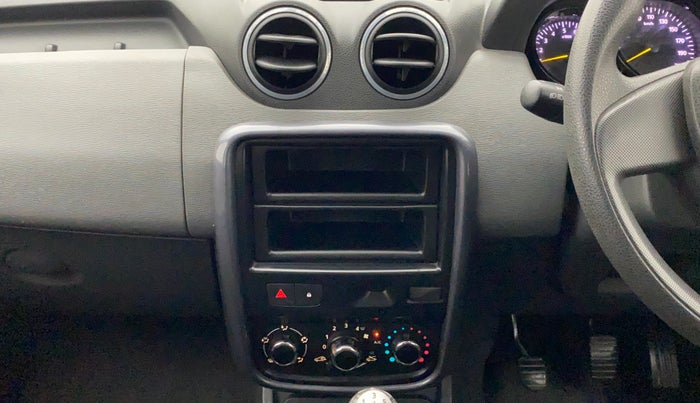 2015 Renault Duster RXE PETROL, Petrol, Manual, 67,363 km, Air Conditioner