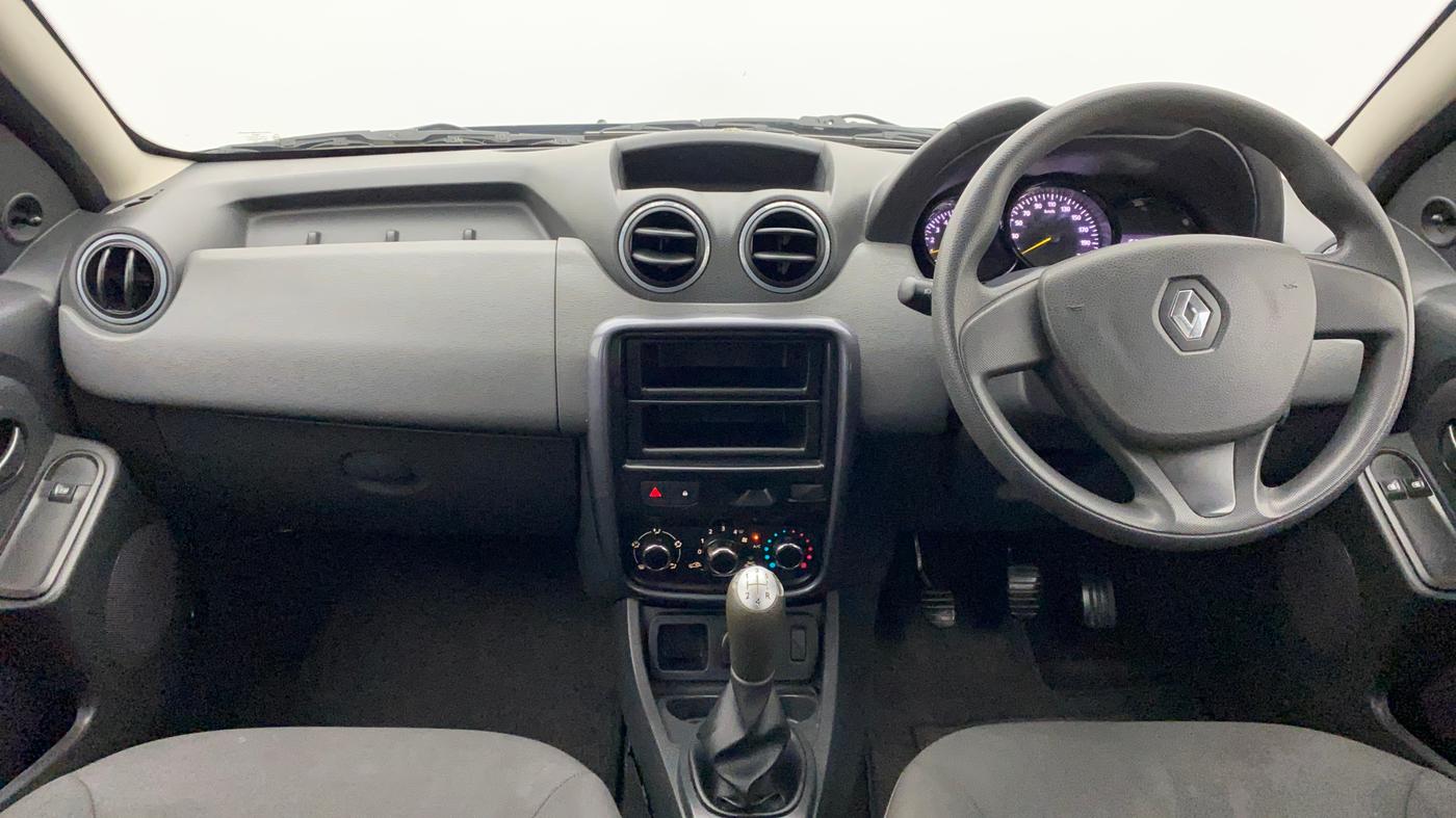 2015 Renault Duster RXE PETROL, Petrol, Manual, 67,363 km, Dashboard
