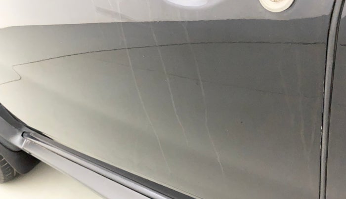 2015 Renault Duster RXE PETROL, Petrol, Manual, 67,363 km, Front passenger door - Paint has faded