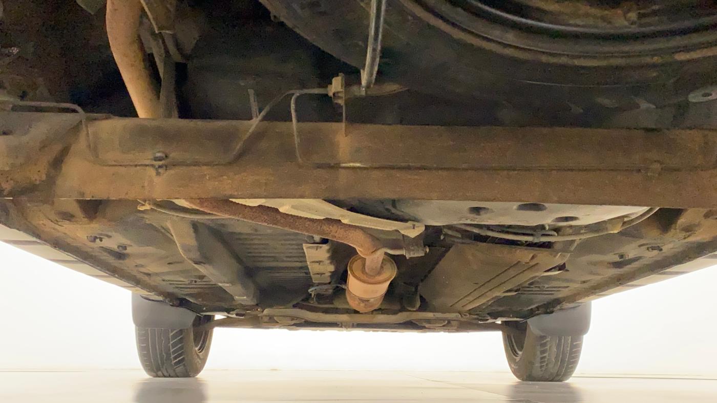 2015 Renault Duster RXE PETROL, Petrol, Manual, 67,363 km, Rear Underbody