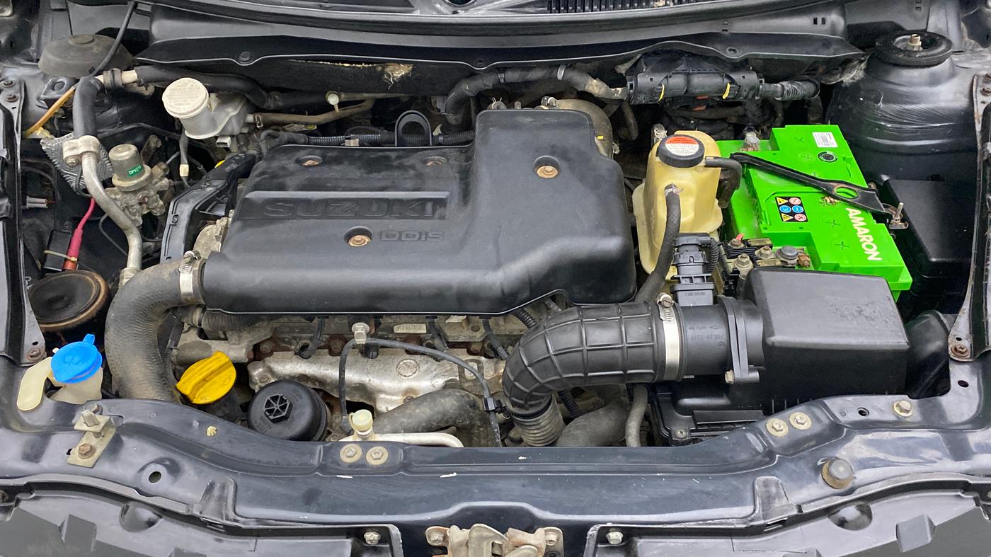 2012 Maruti Swift VDI, Diesel, Manual, 1,15,003 km, Open Bonet