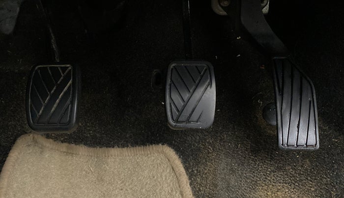 2012 Maruti Swift VDI, Diesel, Manual, 1,15,003 km, Pedals