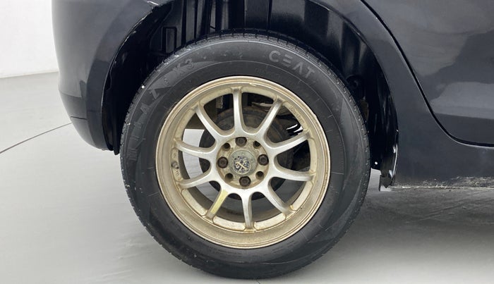 2012 Maruti Swift VDI, Diesel, Manual, 1,15,003 km, Right Rear Wheel