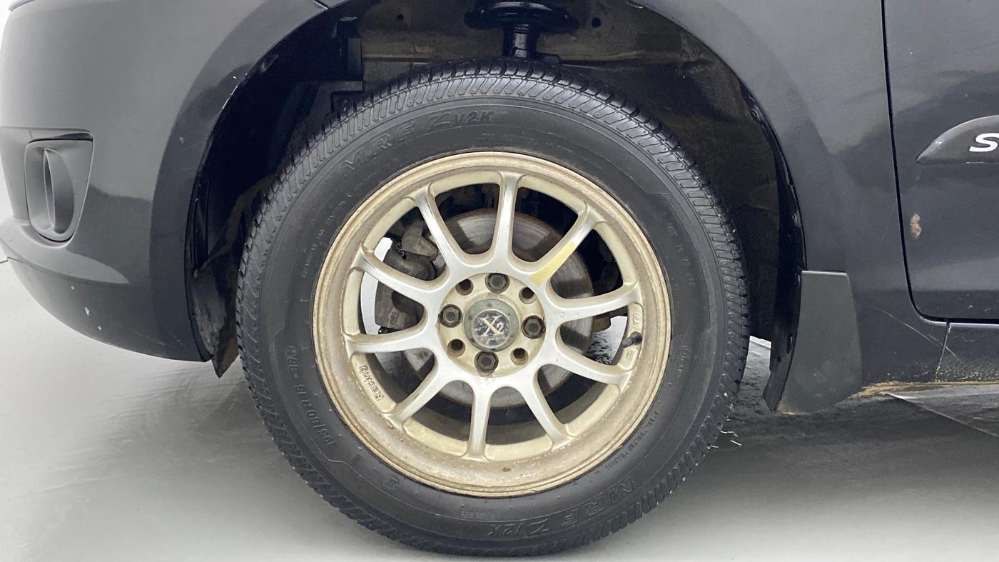 2012 Maruti Swift VDI, Diesel, Manual, 1,15,003 km, Left Front Wheel