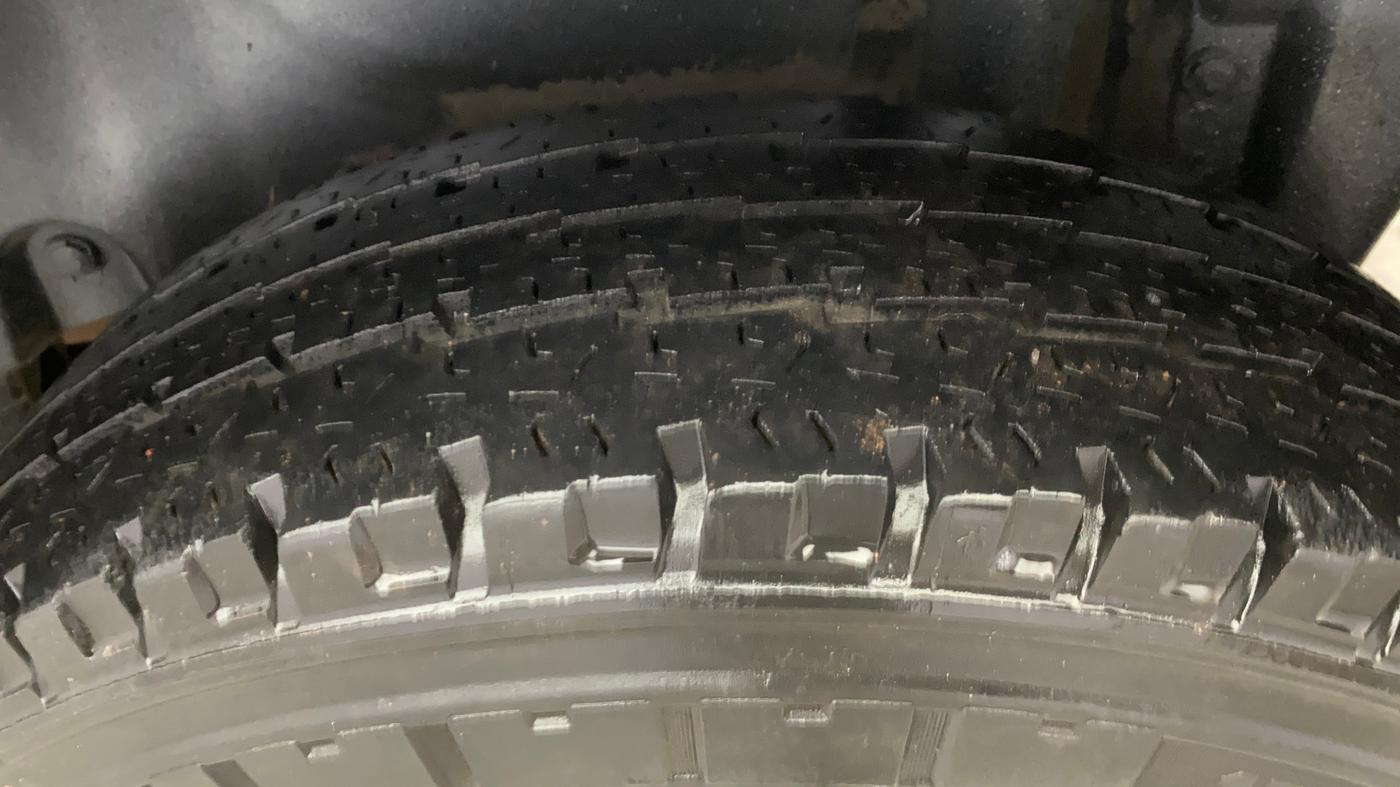 2017 Maruti Swift Dzire VXI, Petrol, Manual, 51,472 km, Left Rear Tyre Tread