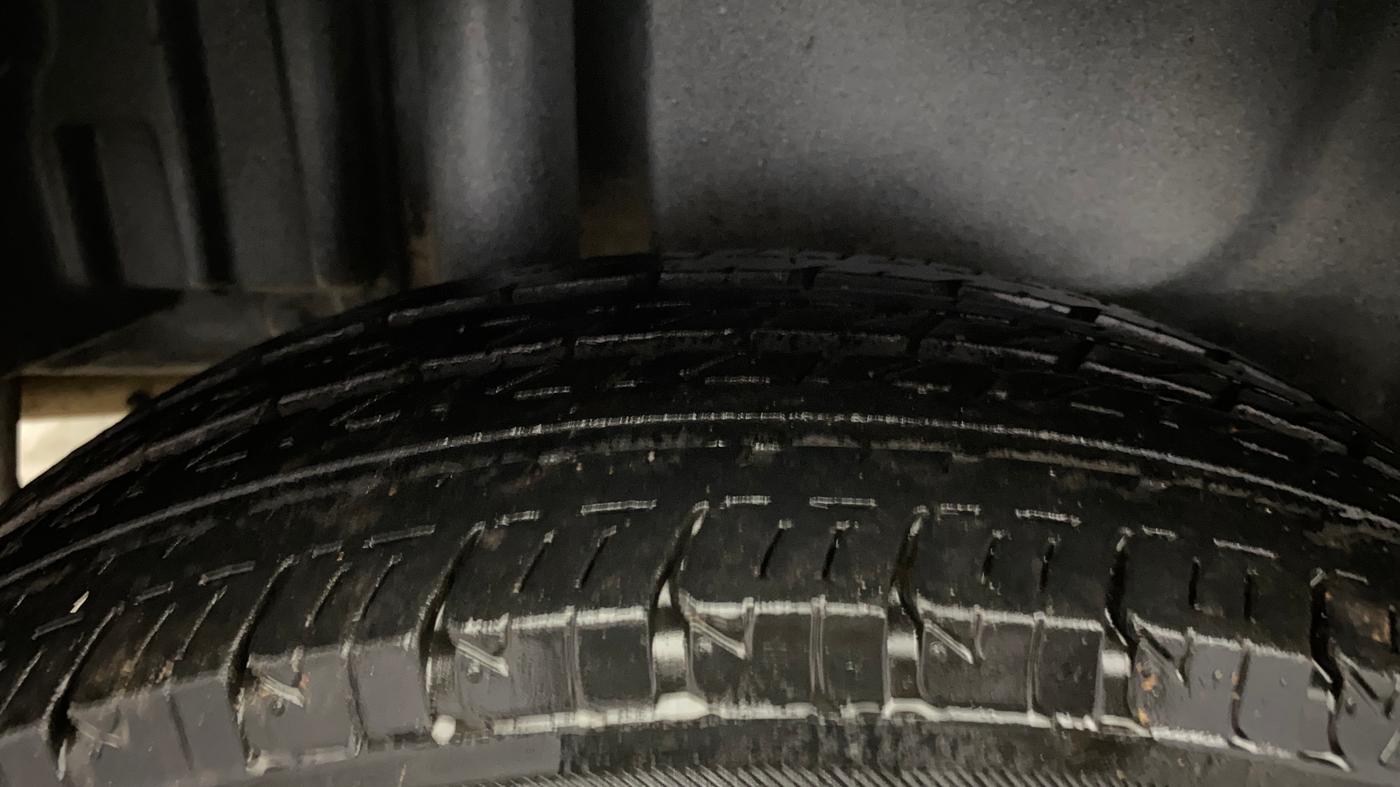2017 Maruti Swift Dzire VXI, Petrol, Manual, 51,472 km, Right Rear Tyre Tread