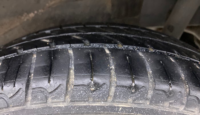 2012 Maruti Wagon R 1.0 VXI, Petrol, Manual, 66,001 km, Left Rear Tyre Tread