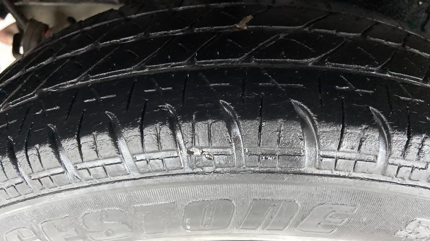 2015 Maruti Swift VDI ABS, Diesel, Manual, 92,673 km, Right Rear Tyre Tread